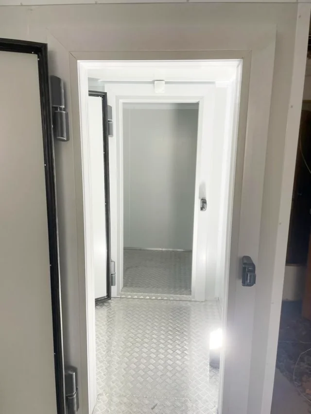 cold-room-installation-london-reliable-commercial-cold-rooms-by-xpress-refrigeration