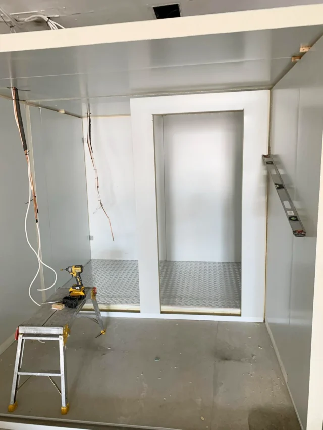 cold-room-installation-london-reliable-commercial-cold-rooms-by-xpress-refrigeration11