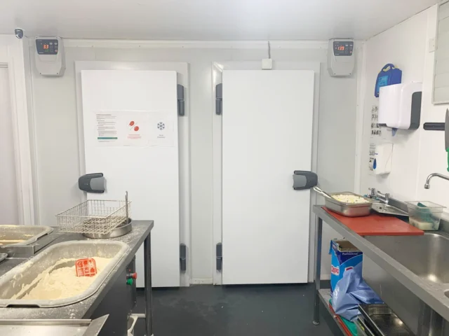 cold-room-installation-london-reliable-commercial-cold-rooms-by-xpress-refrigeration