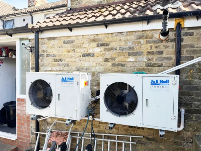 cold-room-installation-london-reliable-commercial-cold-rooms-by-xpress-refrigeration