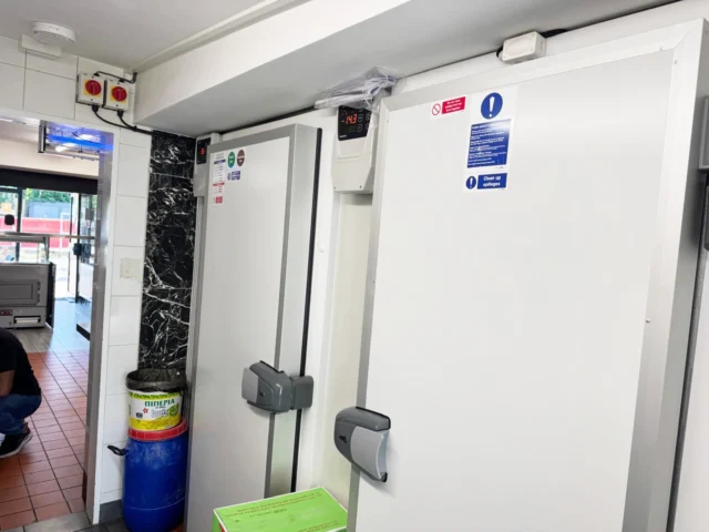 cold-room-installation-london-reliable-commercial-cold-rooms-by-xpress-refrigeration