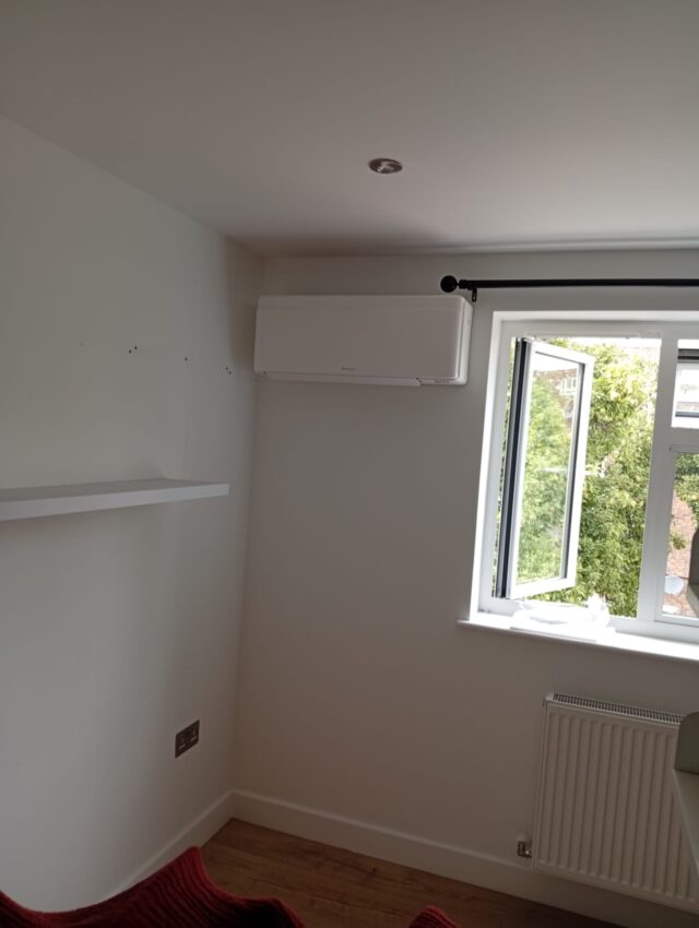 New Air Conditioning Installation in London | Xpress Refrigeration Service